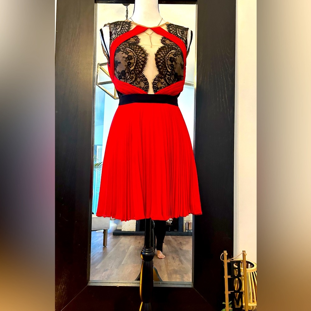 BCBG Elegant lace DRESS!